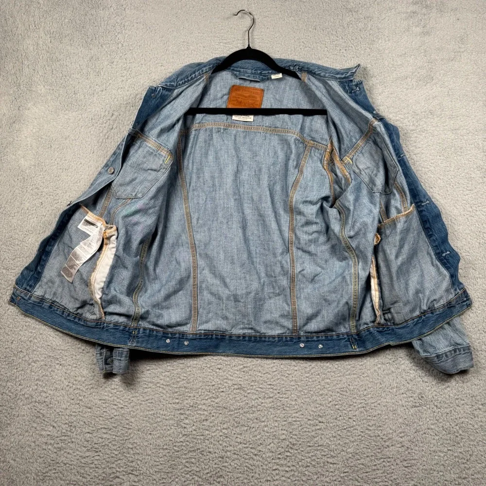 Levis Premium Trucker 'Big E' Jacket Mens XL Light Wash Blue Denim Button Grunge - Picture 7 of 8